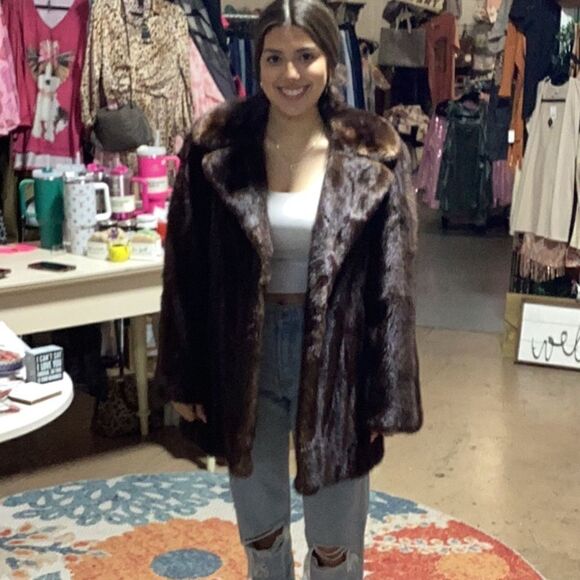 Stylish Soft Vintage Dark Brown Mink Coat - Picture 11 of 12